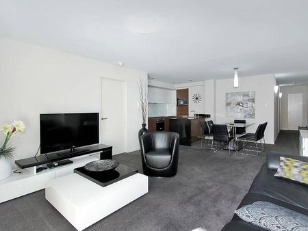 East Perth Luxury Retreat - Photo 4