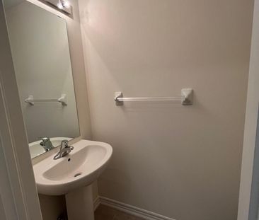 For Lease - 70 Knotsberry Circle Unit# 55, Brampton, Ontario - Photo 6