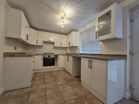 Blackford Close, Hayley Green, Halesowen, B63 - Photo 3