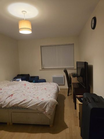 2 Bed Flat, Sugar Mill Square, M5 - Photo 5