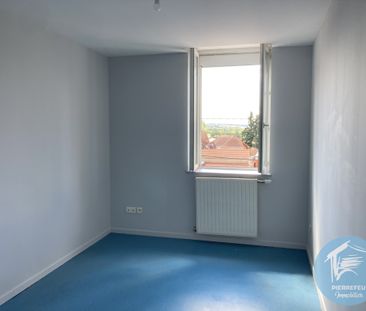 Location Appartement 4 pièces 84m² ROANNE 42300 - Photo 6