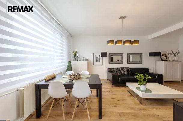 Pronájem vkusně zrekonstruovaného a vybaveného bytu 2+kk na nám. Kosmonautů v Mohelnici - Photo 1