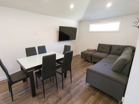 For Lease - 127 Glenlake Boulevard, Collingwood, Ontario - Photo 2