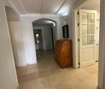 Piso de alquiler en Sotogrande Costa - Photo 3