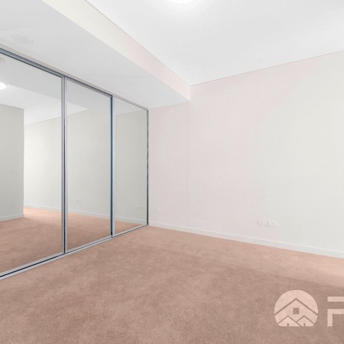 606b/27 Dressler Court Merrylands - Photo 1