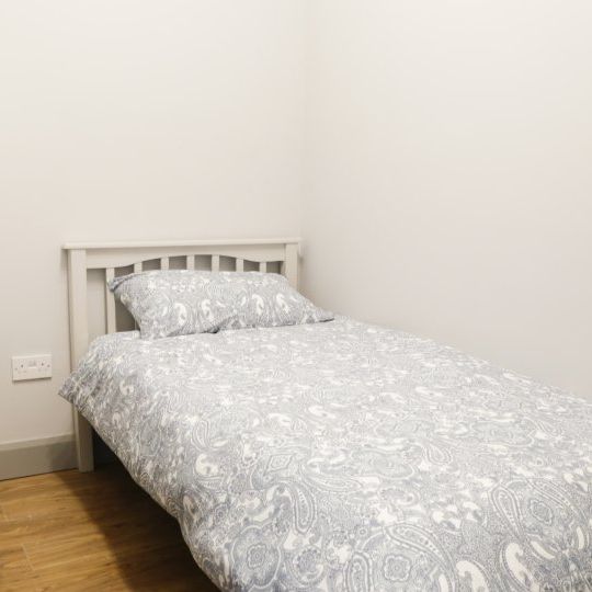 Bed for rent in 6-bedroom house in Phibsborough - Photo 1