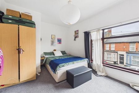 25 Rathcool Street, Belfast, BT9 7GA - Photo 2