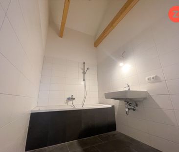 Wohnen mit Flair - 4 Zimmerwohnung im Dachgeschoss mit Küche und Ba... - Photo 5
