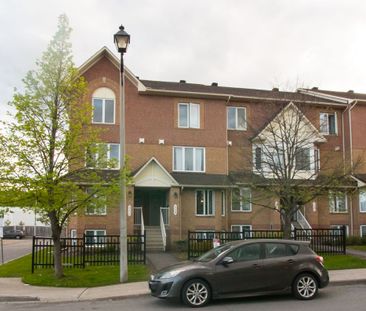 For Lease - 330 Cresthaven Drive Unit# 33, Barrhaven, Ontario - Photo 3