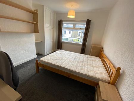 3 bedroom private hall to rent - Photo 2