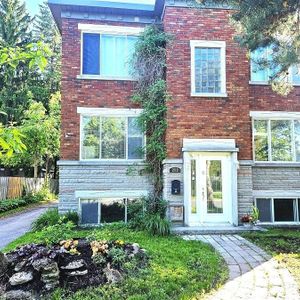 5 1/2 dans le Vrai Vieux-Longueuil - Photo 2