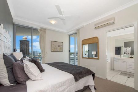 Stunning Unit in Townsville's CBD - Photo 4