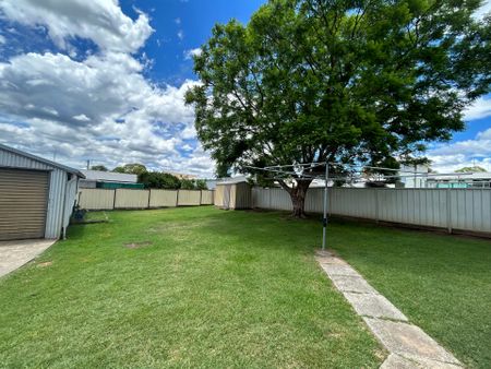 3 bedroom home with Garage - Photo 4