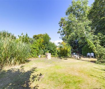 1 bedroom Flat To Let - Photo 4