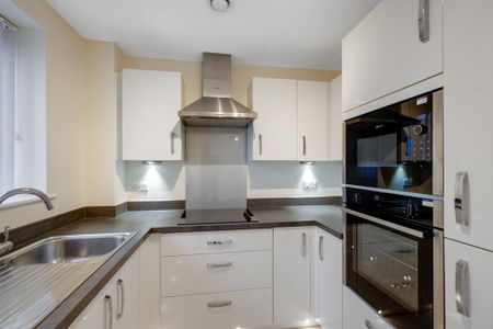 2 bedroom retirement property to rent - Photo 5