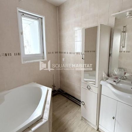 Location Appartement 2 pièces 48m² HENIN BEAUMONT 62110 - Photo 4
