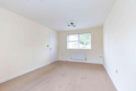 Brize Avenue Kingsway, Gloucester, GL2 - Photo 5