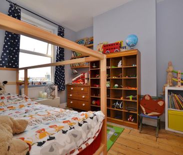 4 bedroom terraced house to rent - Photo 5