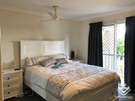 One of the best 3 bedrooms townhouse in Eight Mile Plains - Photo 3