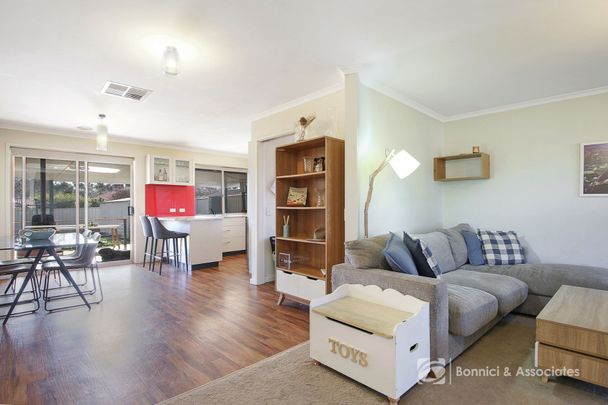 12 Berberick Court, Thurgoona - Photo 1