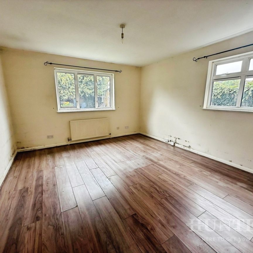 1 bedroom Flat To Let Total Size: 357 SQ FT - Photo 1