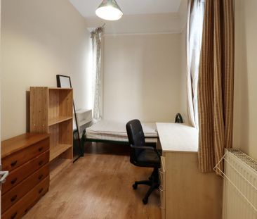 8 Bed Student Accommodation - Photo 5