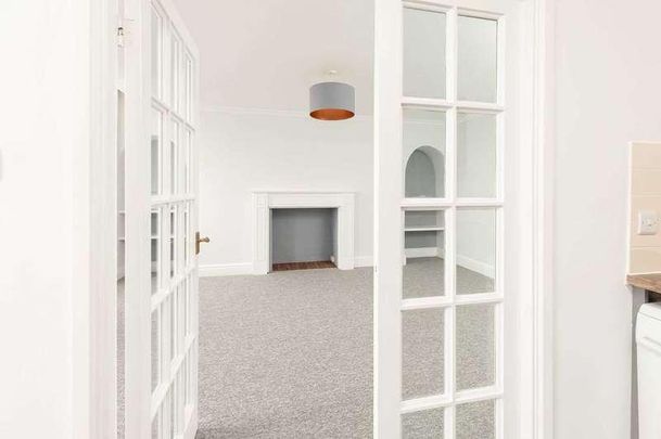 Camden Crescent, BA1 - Photo 1