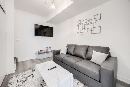 For Lease - 851 Sheppard Avenue Unit# 31, Toronto, Ontario - Photo 2