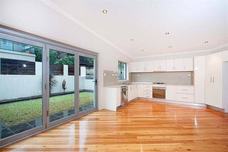 Modern Coastal Living - Freshly Renovated Townhouse - Photo 2