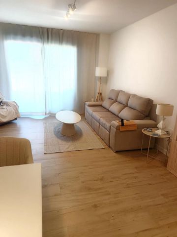 Piso de alquiler en Menorca, Los Guindos - Parque Mediterráneo - Santa Paula - Photo 3