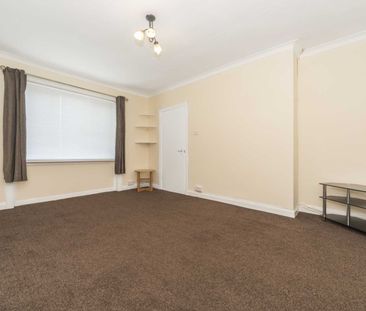 Price £995 pcm - Available Now - Unfurnished - Photo 1