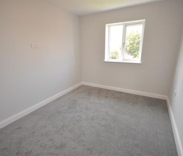 3 Bed Semi-Detached House, Berkshire Road, LE2 - Photo 4