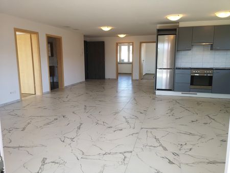 Appartement neuf au 1er étage avec terrasse couverte, avec vue. - Photo 3