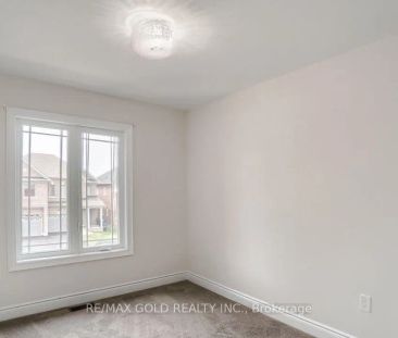 174 SUTHERLAND AVENUE - Photo 5