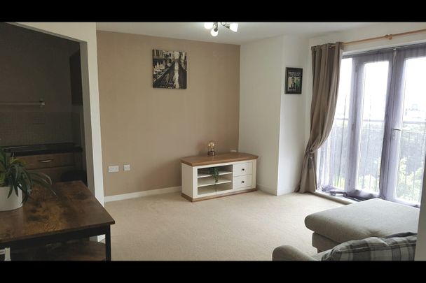 2 Bed Flat, Waggon Road, LS10 - Photo 1