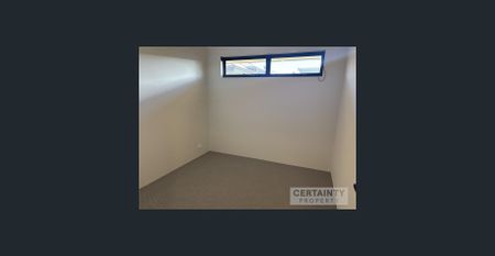 Immaculate 4-Bedroom Modern Home in Prestigious Baldivis Neighborhood - Photo 4