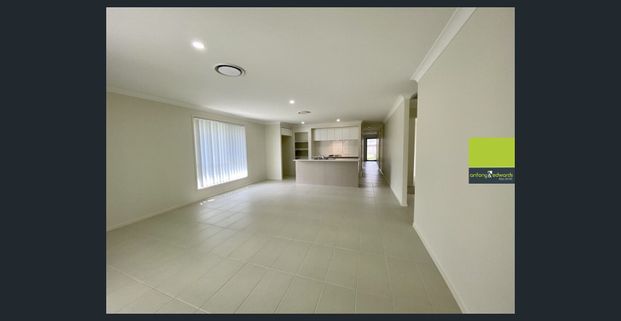 Spacious Family Home - Photo 1