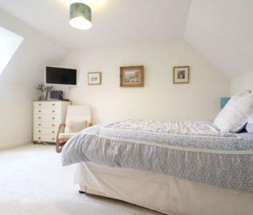 4 bedroom detached house to rent - Photo 5