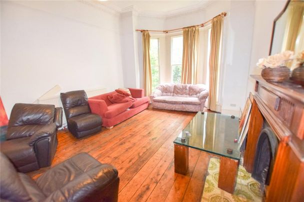 8 bedroom semi-detached house to rent - Photo 1