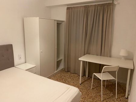 Calle Esteban Ballester, Valencia, Valencian Community 46022 - Photo 5