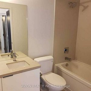 Yonge St & Eglinton Ave E Spacious +Luxurious 1Bdrm Huge Balcony 1Loc - Photo 2