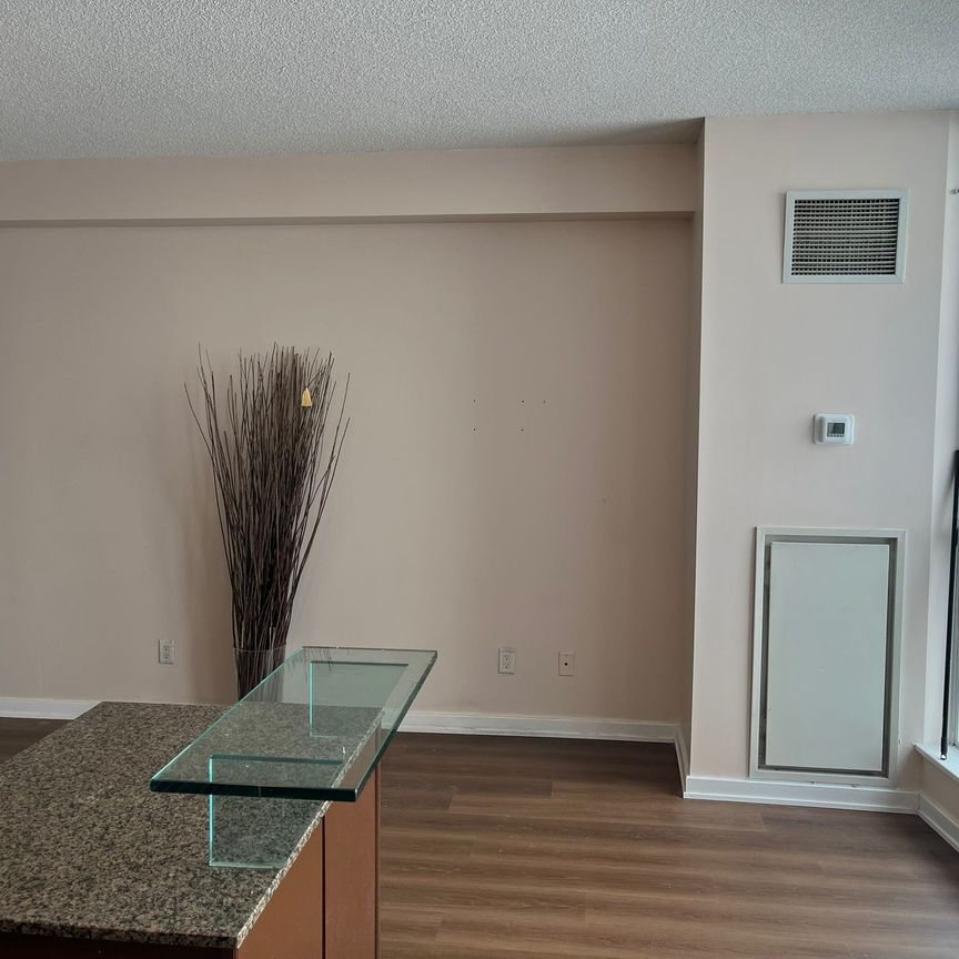 For Lease - 208 Queens Quay Unit# 2408, Toronto, Ontario - Photo 1