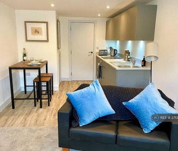 1 bedroom flat to rent - Photo 1