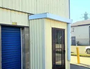 UPPER BACK - 215 ROBERTS ROAD | UPPER BACK - 215 ROBERTS ROAD, Grimsby - Photo 1