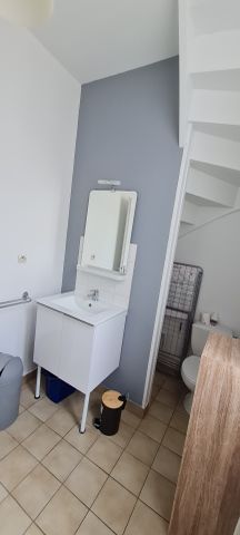 Location Appartement 2 pièces 33m² ANGOULEME 16000 - Photo 4