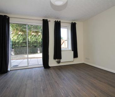 2 bedroom semi-detached house to rent - Photo 2