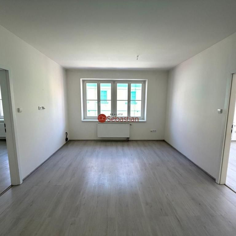 Pronájem bytu 3+kk 66 m2 - Photo 1