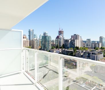 1108 Pendrell Street, Vancouver - Photo 1