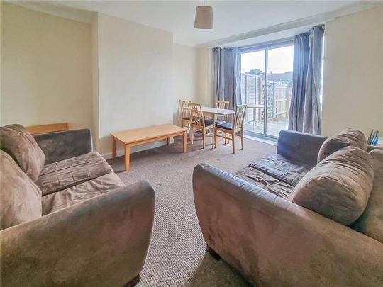 4 bedroom terraced house to rent - Photo 1