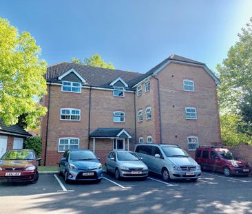 Chelveston Crescent, Southampton - Photo 1